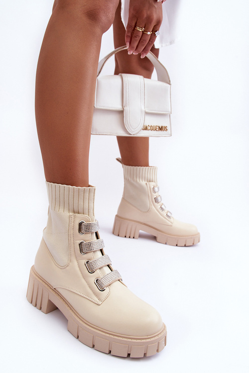 Robotníci Botki s flexibilnou hornou béžou kasseis