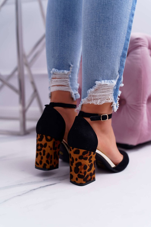 Dámske čerpadlá na čiernej leopardovej tlači Ferri