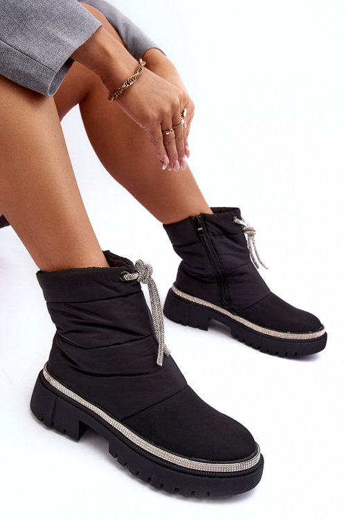 Zdobené snehové topánky na plochých podpätkoch čierne vykreslenie