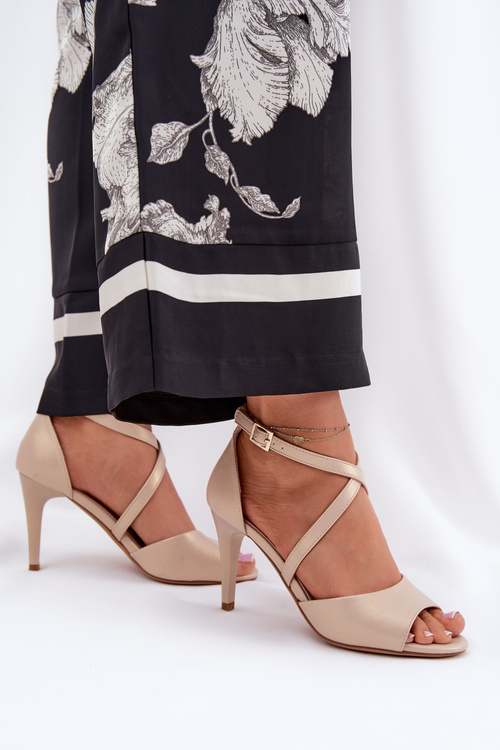 Módne Sandále Na Opätku Zlato Loressa