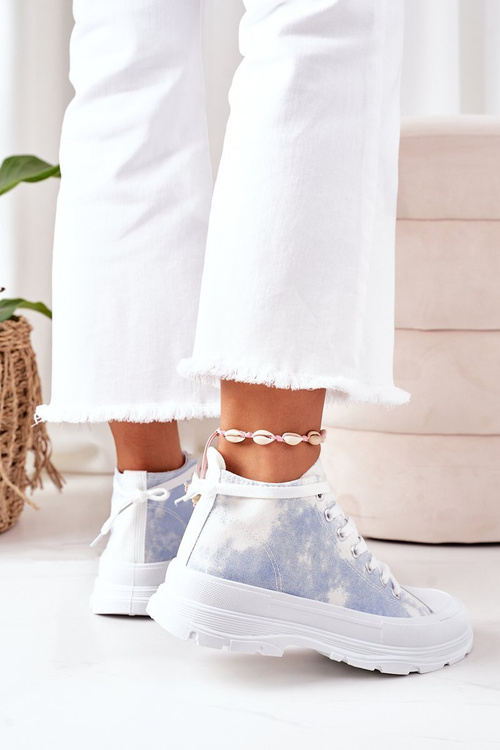 Vysoké tenisky na veľkej modrej podrážke s efektom Trissa Trissa Trissa