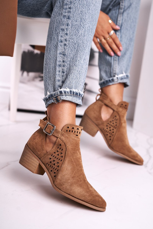 Semišové vysoké podpätky s prackou ťavou