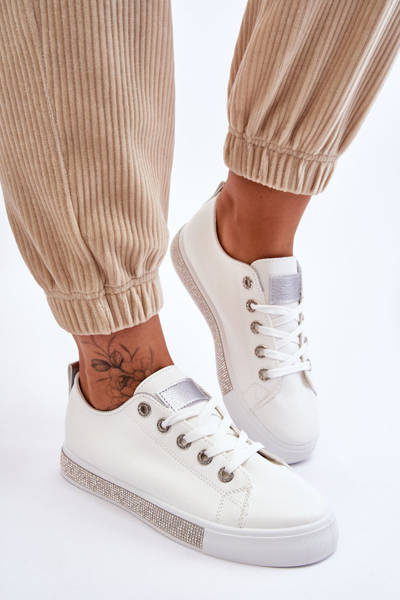 Nízke dámske tenisky s bielymi a striebornými kamienkami Demira