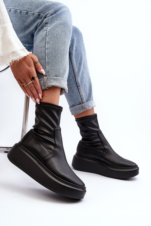 Zazoo 3395 Kožené dámské botky na masivní platformě černé