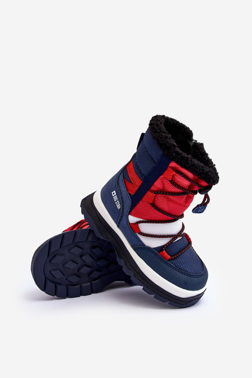 Detské snehové topánky izolované námorníckym modrou veľkou hviezdou MM374194