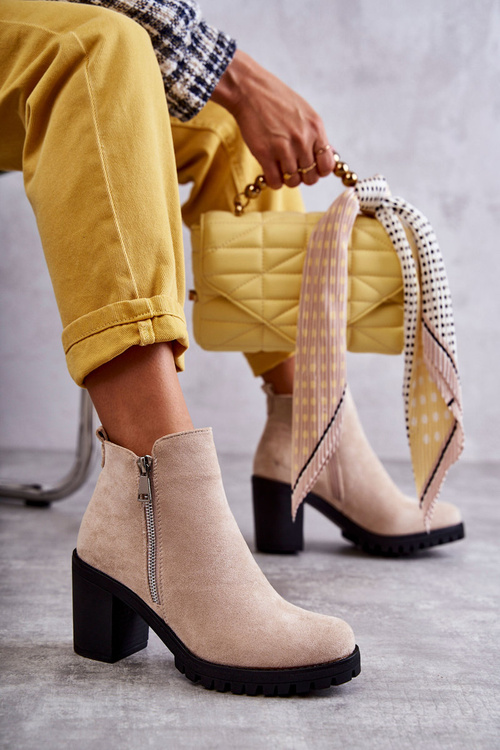 Semišové vysoké podpätky s ľahkým béžovým zipsom Sevione