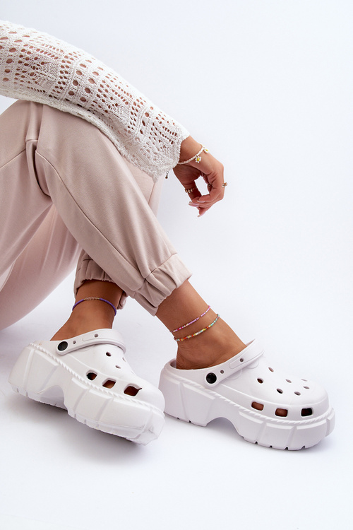 Dámske peny papuče biele Ilariana