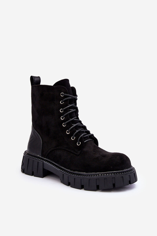 Suedoví pracovníci izolovali čiernu Atunu