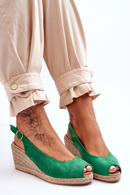 semišové sandály na klínu Zelené Elsie