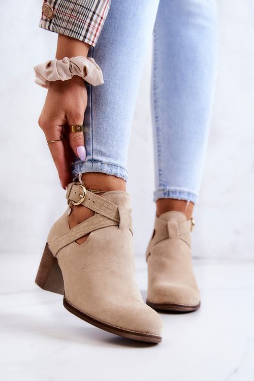 Kožené topánky s strihom -out na stĺpej béžovej lemarovej axelle