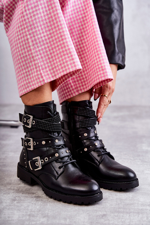 Dámske kožené topánky s dekoratívnymi pruhmi čierny Russo