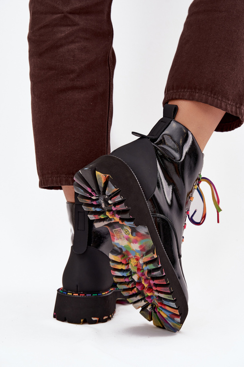 Kožené lakované dámske členkové čižmy Artiker 57C0064 Čierne