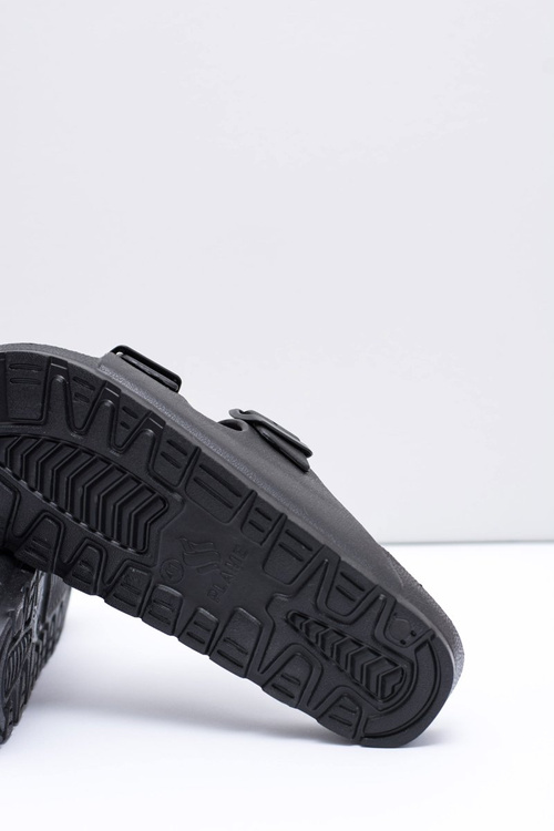 Pánske čierne záhradné svetlo flip -flops