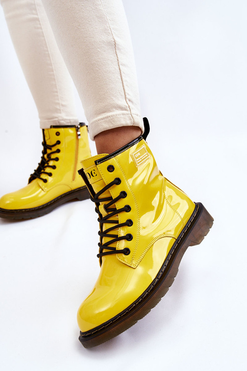 Ženské lakované izolované topánky goe ii2n4054 žltá