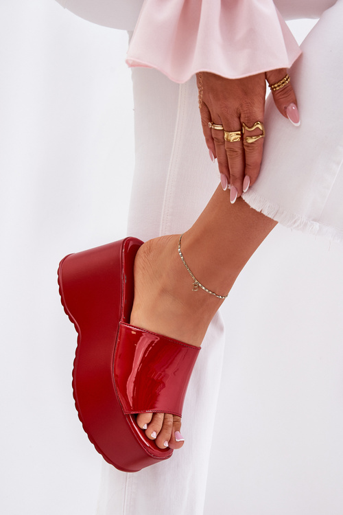 Lakované Dámské Pantofle Na Platformě A Klínu Červené Nellevia