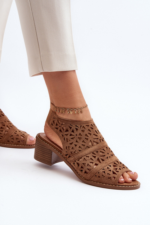 Hnedé sandále na vysokom opätku s výrezom Serapina