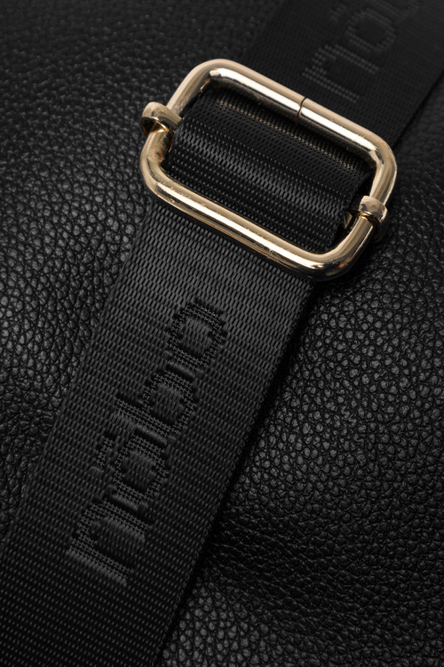 Čierna crossbody kabelka NOBO BAGP220-K020