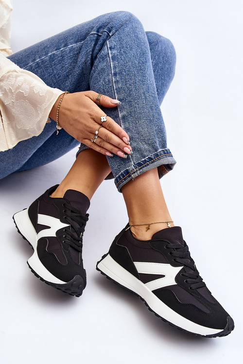 Dámské černé sportovní boty Chloette