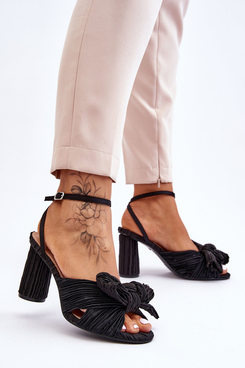 Módní Sandály S Mašlí Na Podpatcích Černe Callum