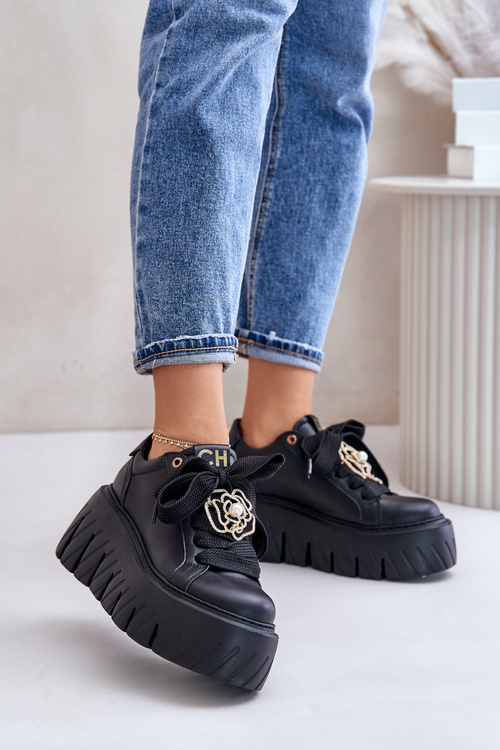 Dámske Tenisky Na Masívnej Podrážke So Zlatou Ozdobou CheBello 4530 Čierne