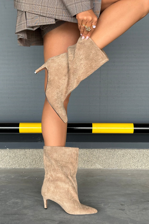 Vklouzávací dámské kozačky na podpatku béžové Solvienne