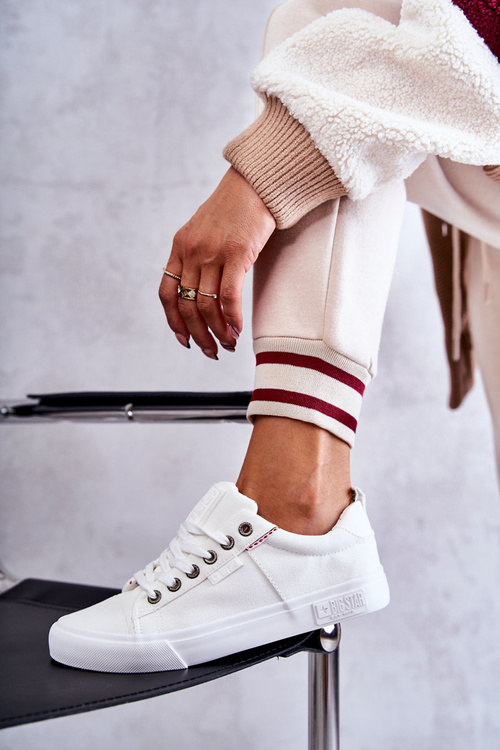 Nízke dámske materiály tenisiek Veľká hviezda KK274003 biela