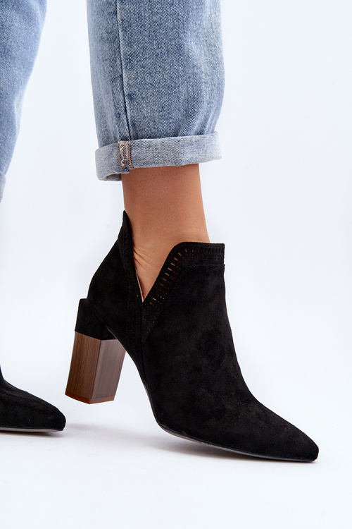 Boty Na Podpatku S Ažurovaným Vzorem Černé Vailen