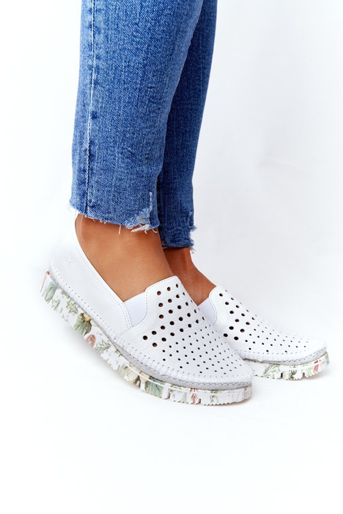 Prolamované Kožené Tenisky Slip-On Maciejka Bílé 03512B-11
