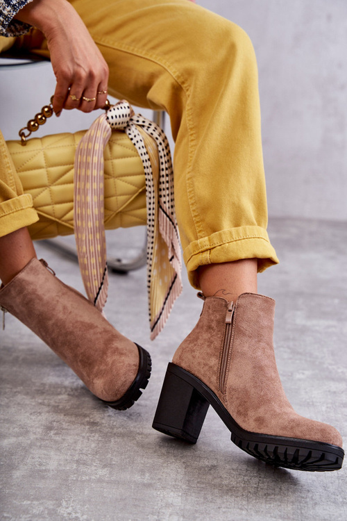 Semišové kozačky na vysokém podpatku s zipem béžove Sevione