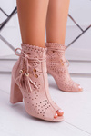 Dámske topánky na ružovom poste Corinne Suede Post