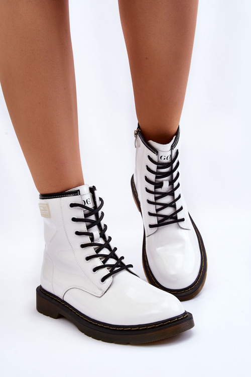 Ženské lakované izolované topánky Goe ii2n4051 biela