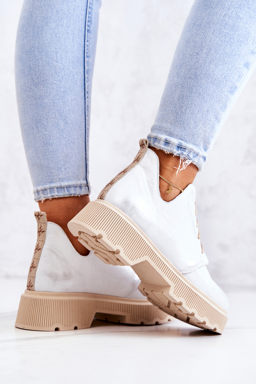 Topánky na masívnom jedinom Nicole 2701/005 Biele a strieborné