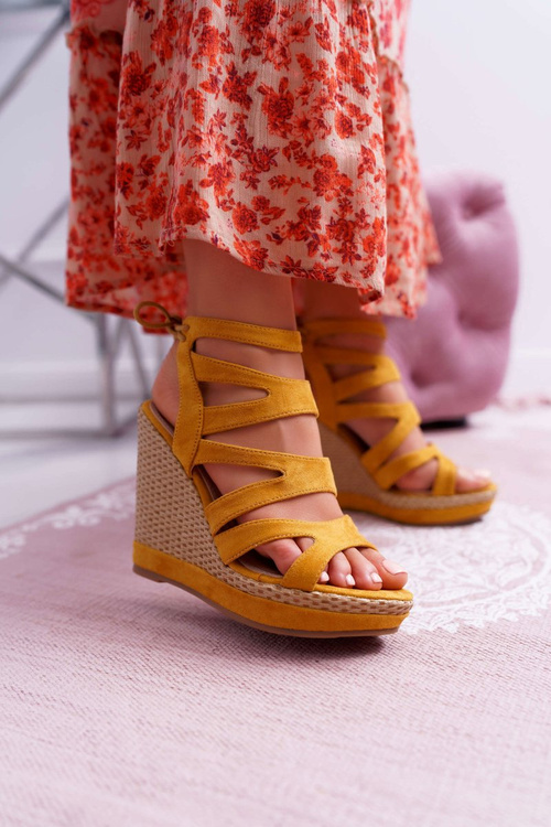 Dámske sandále pre klinový strun žltá liluena