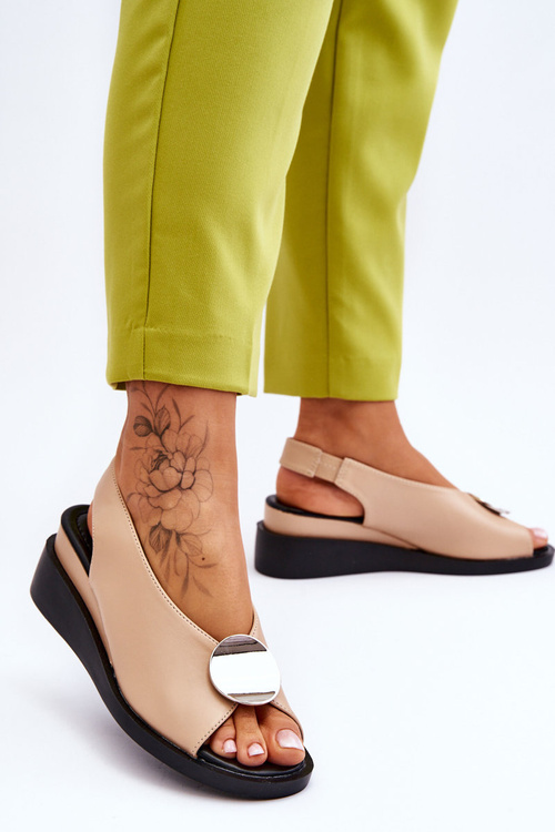 Dámské kožené sandály na klínu Béžove Justice