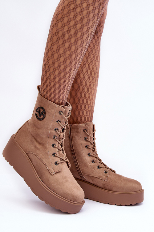 Suede Boots Workers na masívnom platforme béžové laviky kliny