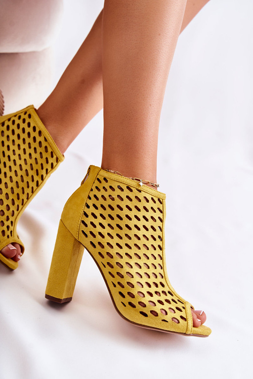 Dusiť otvorené žlté topánky Jenissa