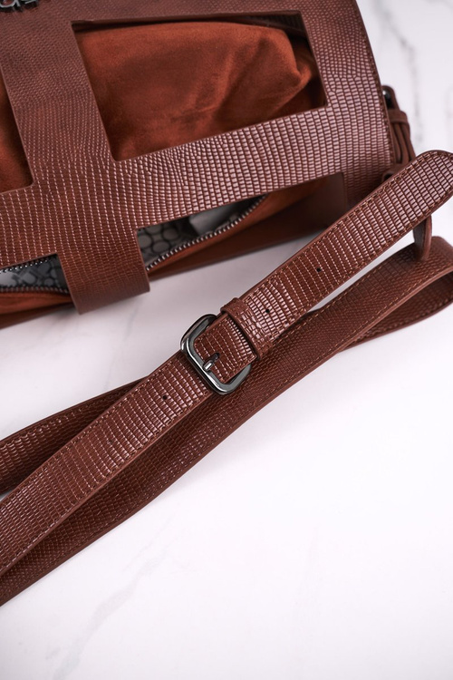 NOBO NOBO NOBO NOBRY POSTMAN HANDAKA