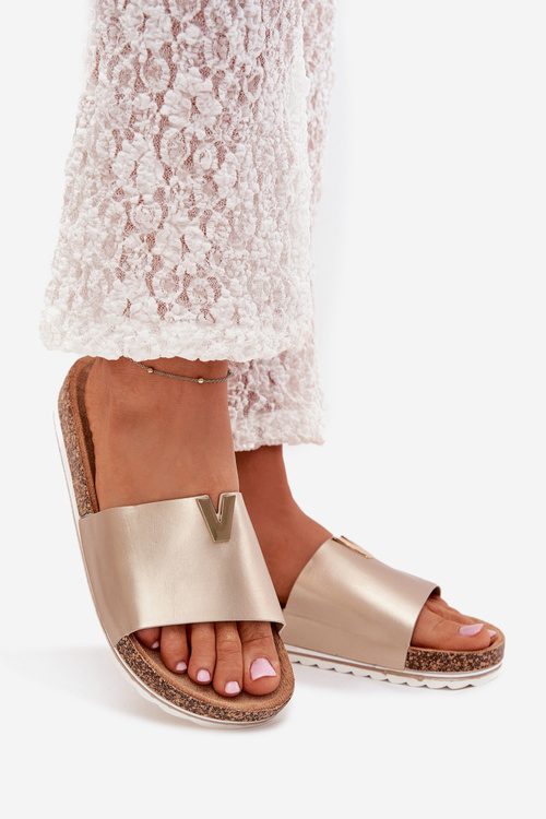 Dámské Šlapky Na Korekové Platformě S Dekorativním Detalem Zlaté Vessira