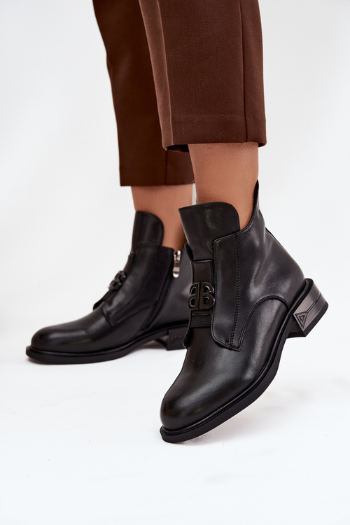 Zateplené kožené dámske čižmy s ozdobným detailom čierne Briselda