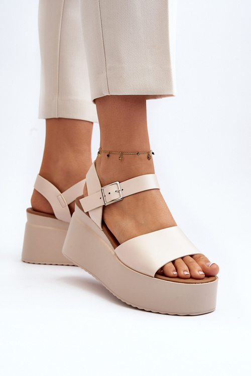 Dámské sandály na podpatku béžové Geferia