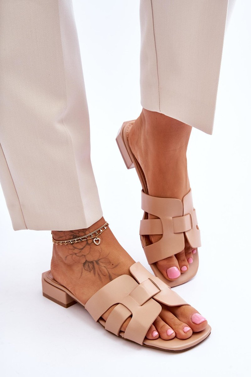 Klasické dámské kožené pantofle Béžove Fendy