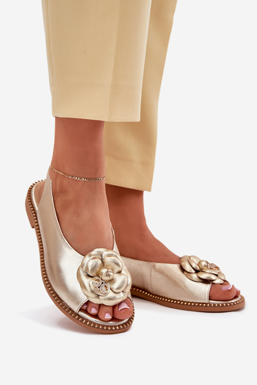 Kožené Ploché Sandály S Ozdobou CheBello 4642 Zlaté