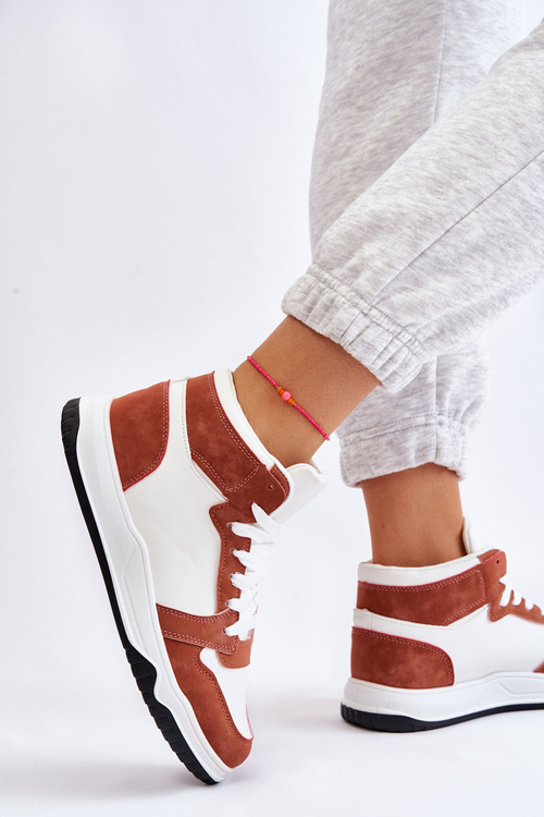 Vysoké dámske športové topánky povesti biele a ťavové tenisky