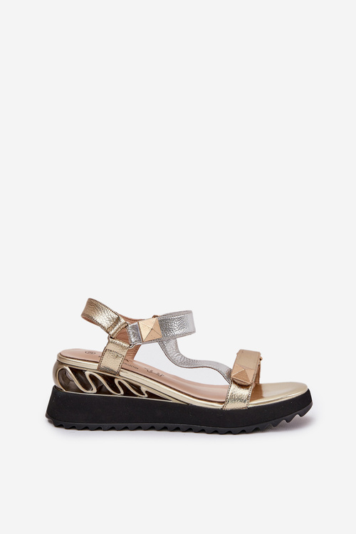 Dámské kožené sandály na klínu D&A CR51-135 zlaté-stříbrné