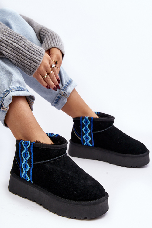 Dámske semišové snehové topánky na silnom jedinom čiernom vebissat