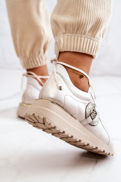 Kožená sportovní obuv na klínku Maciejka 05492-04 Béžová