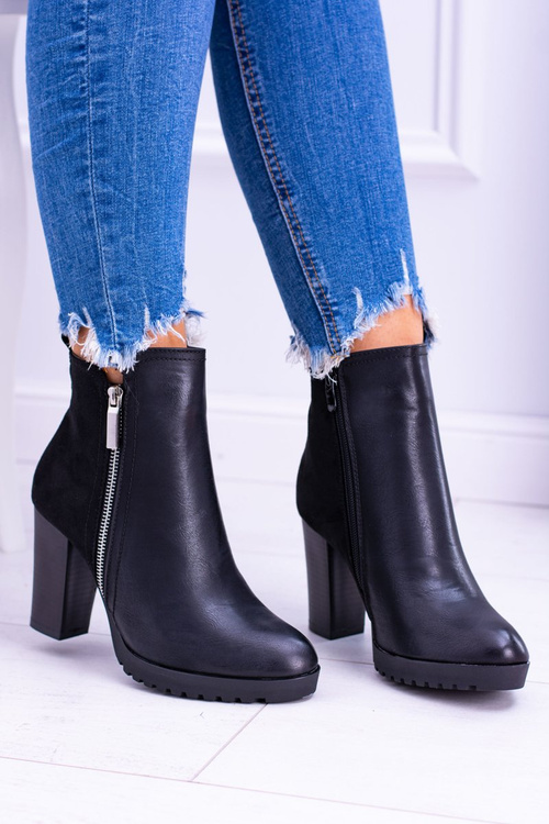 Černé boty na baru se zipem Ortega