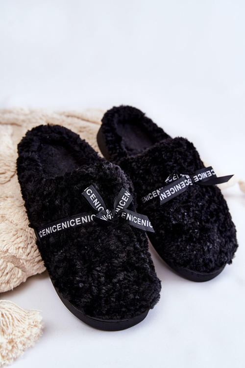 Dámska kožušina papaci s lukom čiernou ryanou