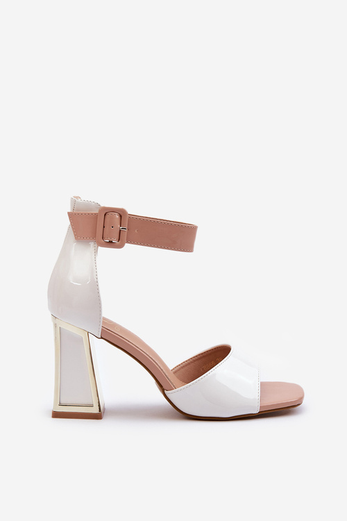 Biela lakovane sandále na opätku Adrianu