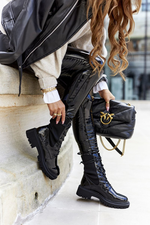 Dámské Kotníkové Ploché Workery Lakované Boty Cerne Maxine